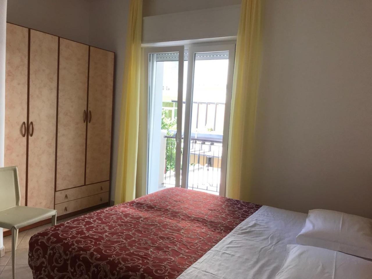 Hotel Ivana Misano Adriatico Dış mekan fotoğraf